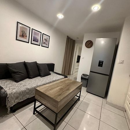 Jolie Appartement Nice Proche Mer Et Aeroport Une Chambre Plus Salon Avec Cuisine ภายนอก รูปภาพ